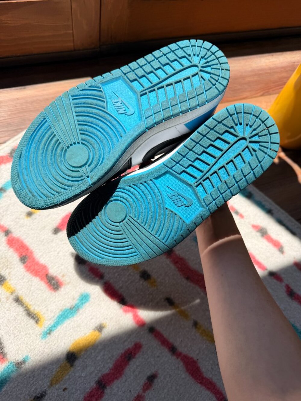 Women’s Jordan 1 Low UNC Baby blues. - Picture 7 of 8